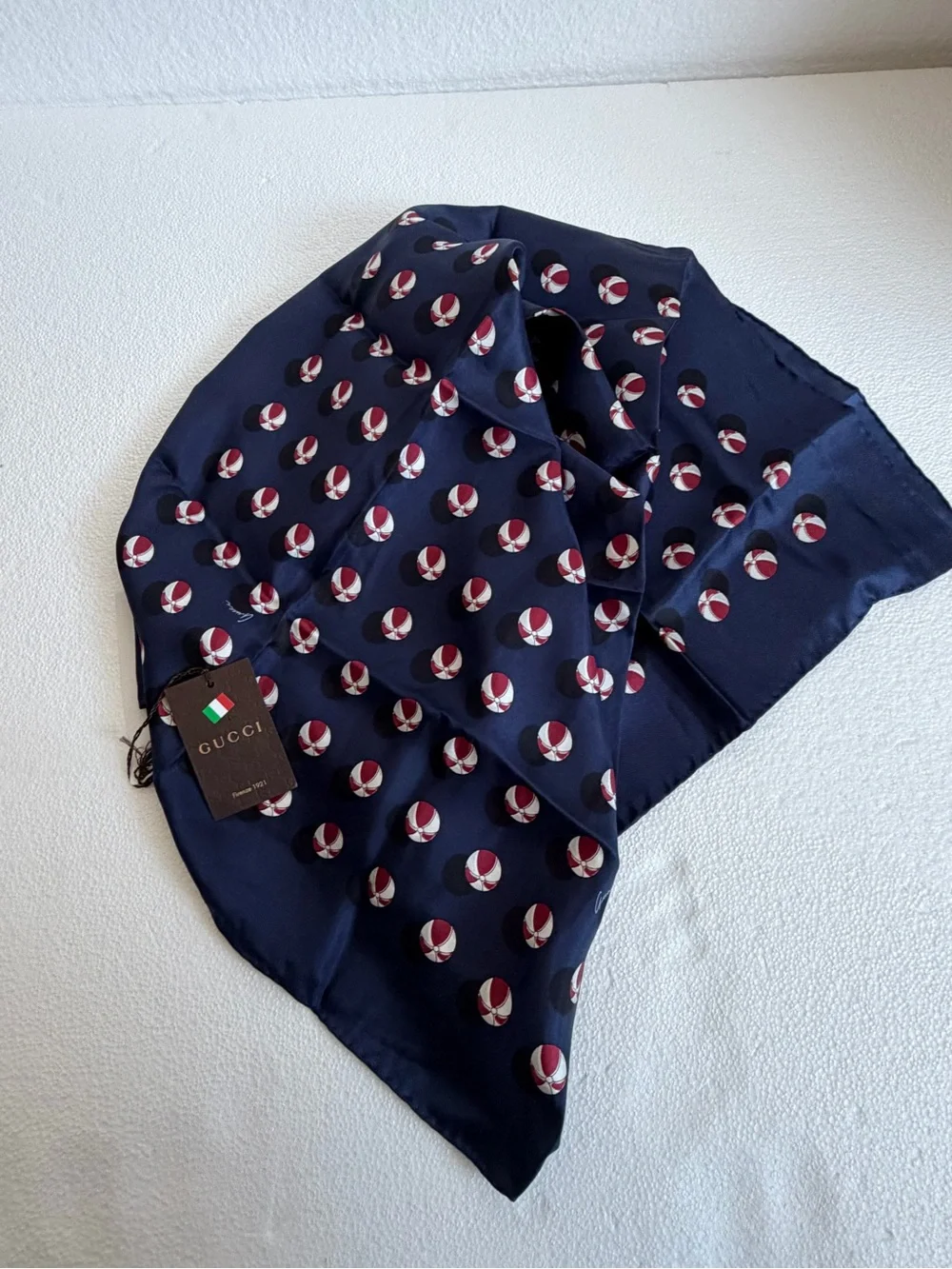 Gucci silk scarf - unused  Teal